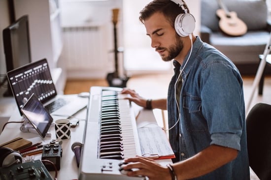what are the benefits of online music education