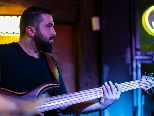 bass-guitar-program-in-la-follette