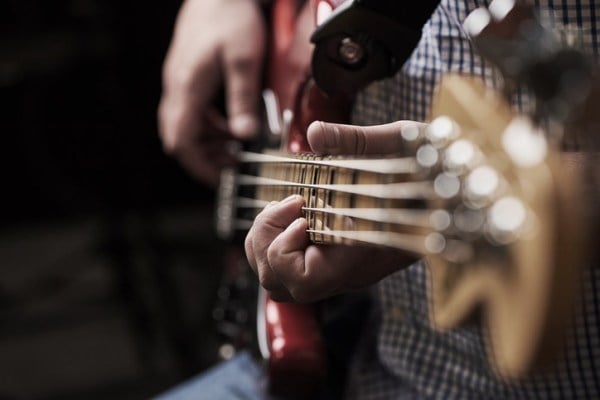 Online Certificate in Music and Technology With a Focus On Bass Guitar
